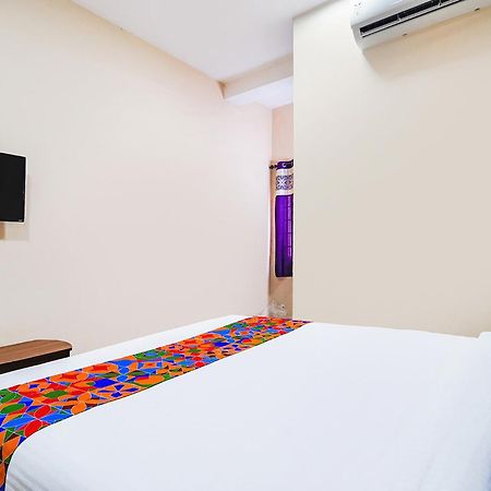 Fabexpress Uv Residency - 700M From Coimbatore International Airport Irugur Extérieur photo