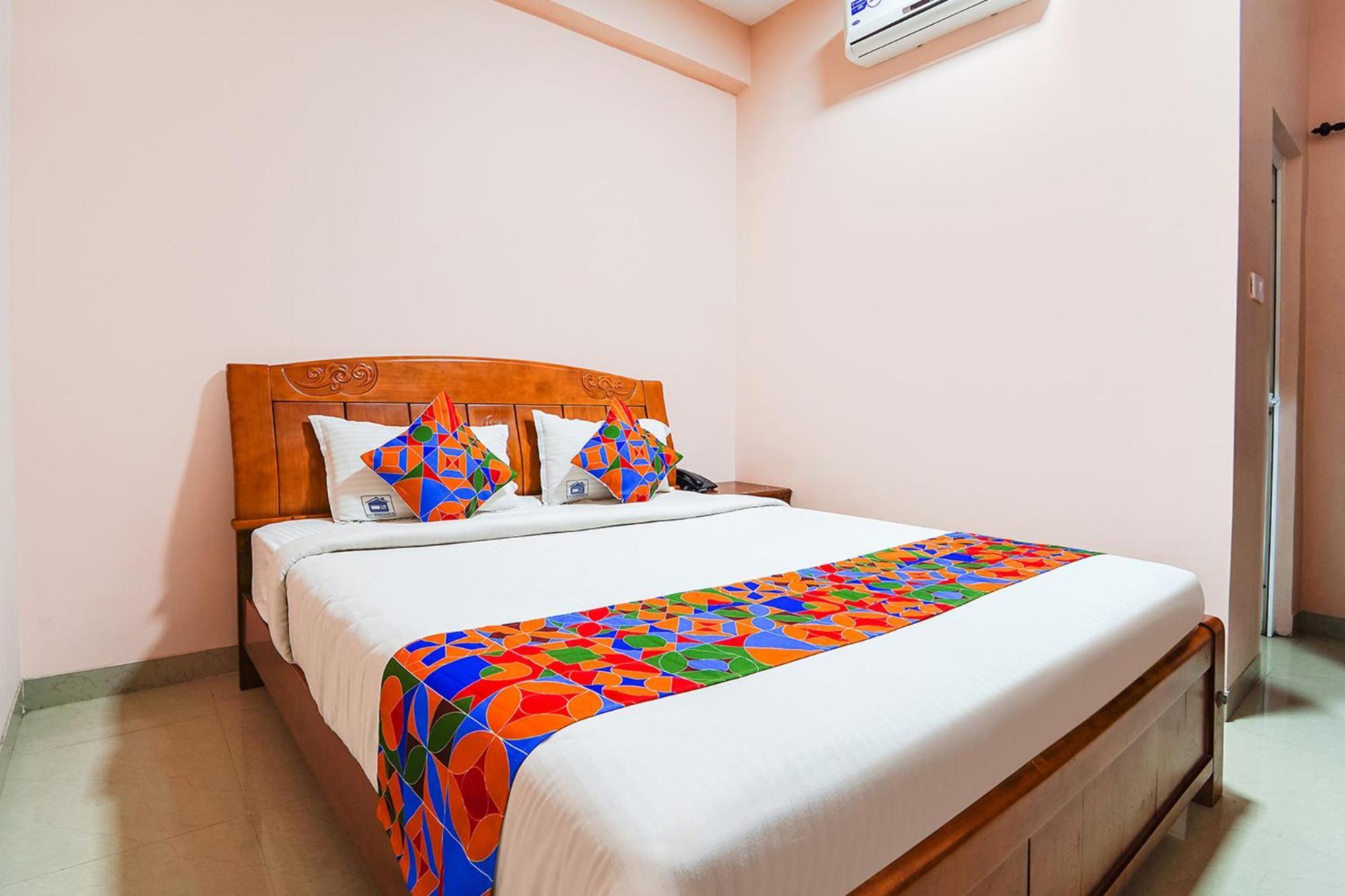 Fabexpress Uv Residency - 700M From Coimbatore International Airport Irugur Extérieur photo