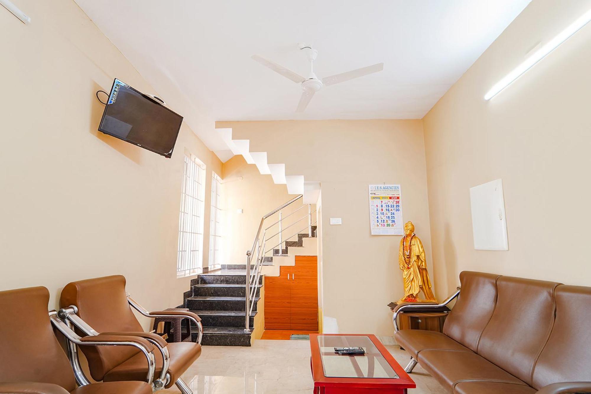 Fabexpress Uv Residency - 700M From Coimbatore International Airport Irugur Extérieur photo