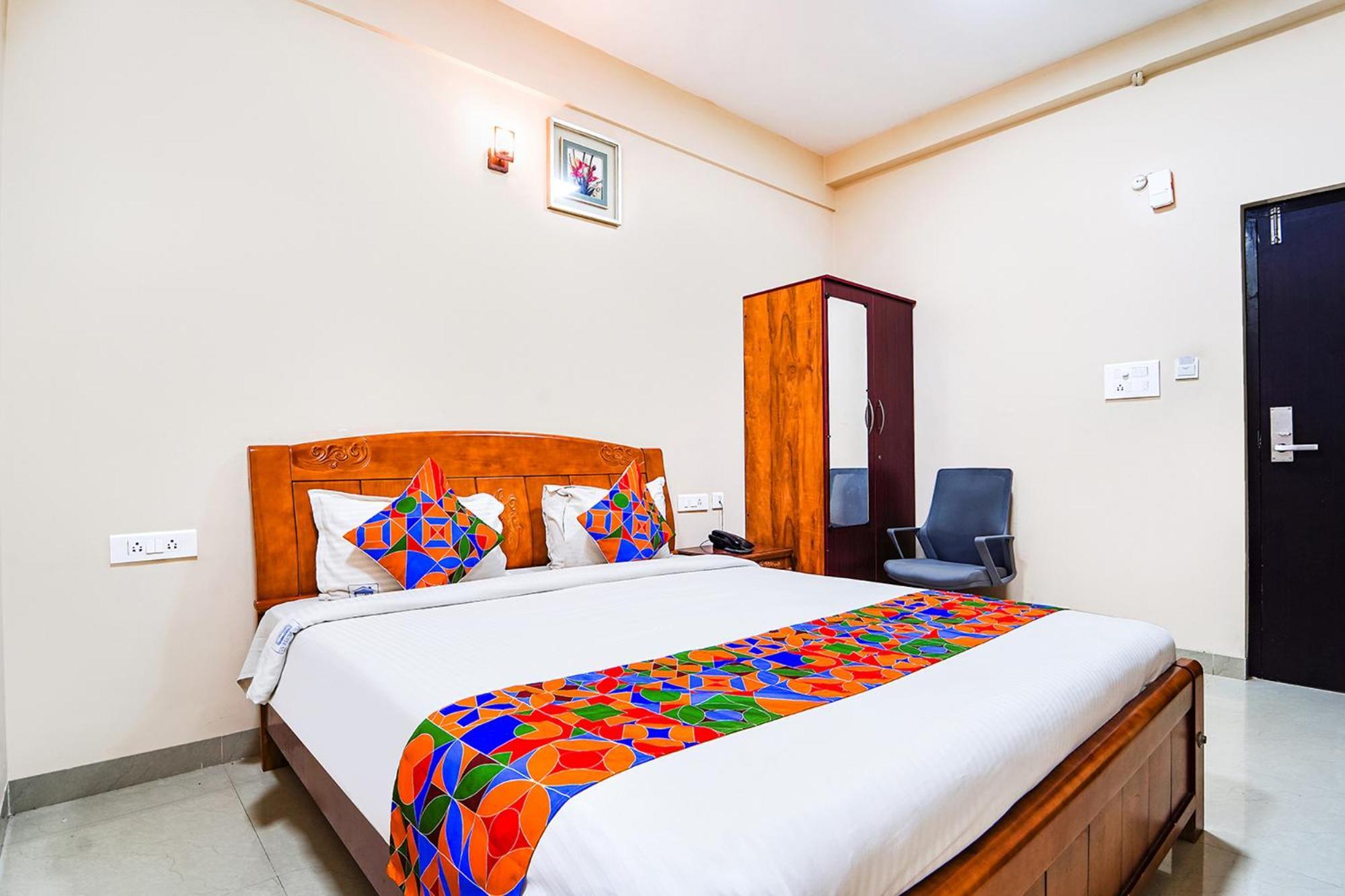 Fabexpress Uv Residency - 700M From Coimbatore International Airport Irugur Extérieur photo