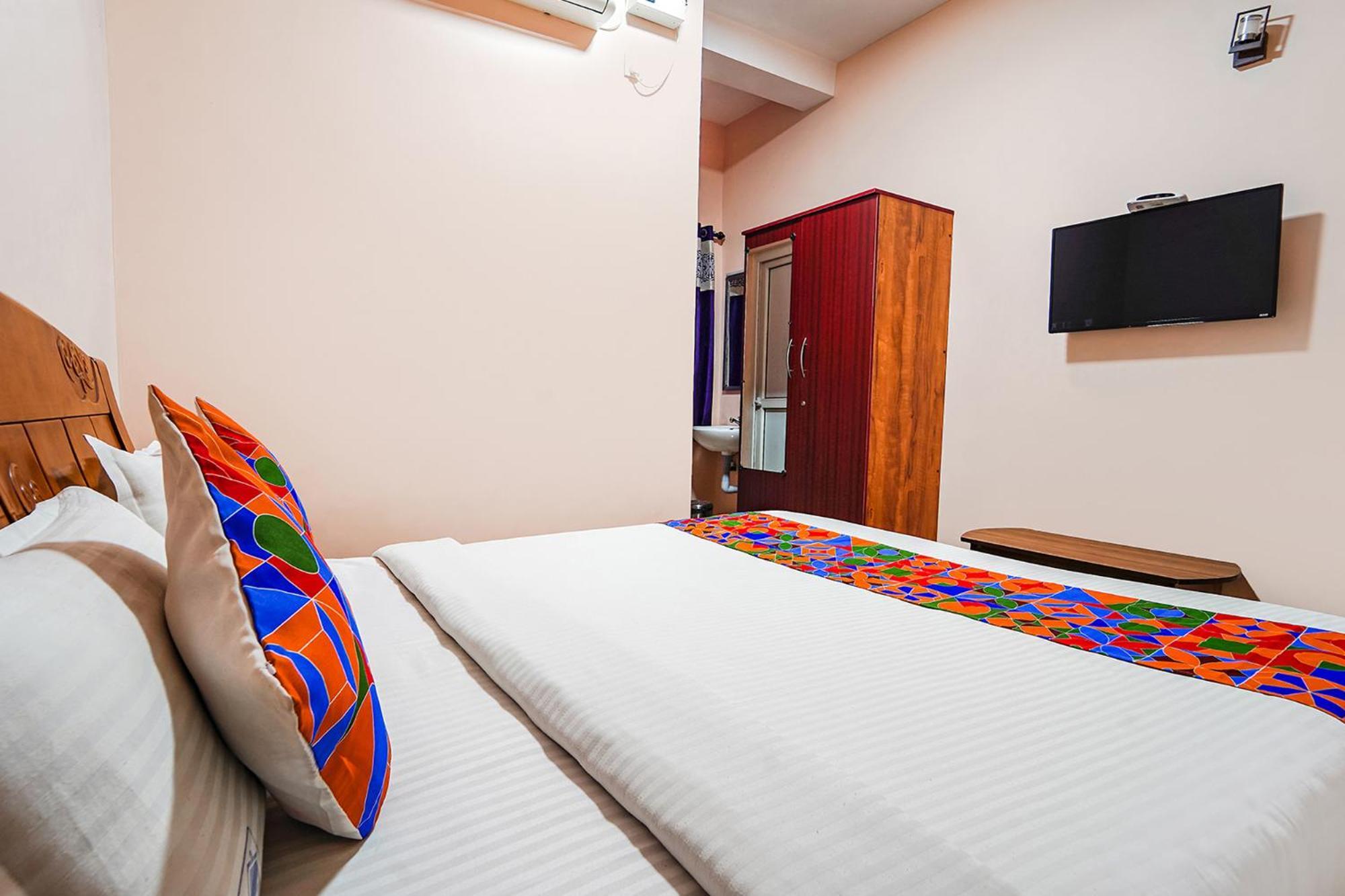 Fabexpress Uv Residency - 700M From Coimbatore International Airport Irugur Extérieur photo