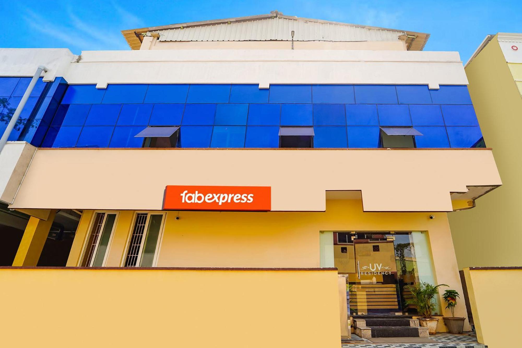 Fabexpress Uv Residency - 700M From Coimbatore International Airport Irugur Extérieur photo